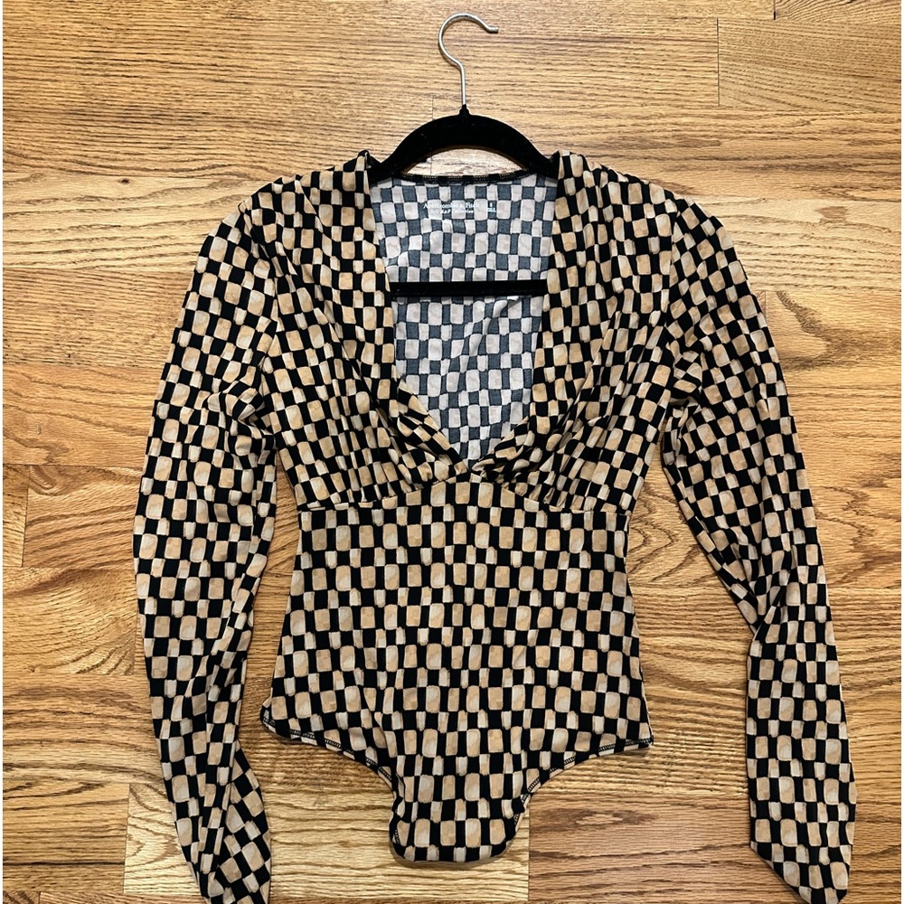 Abercrombie & Fitch deep V checkered bodysuit